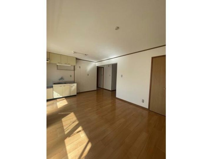 第2コーポ新聖の居間