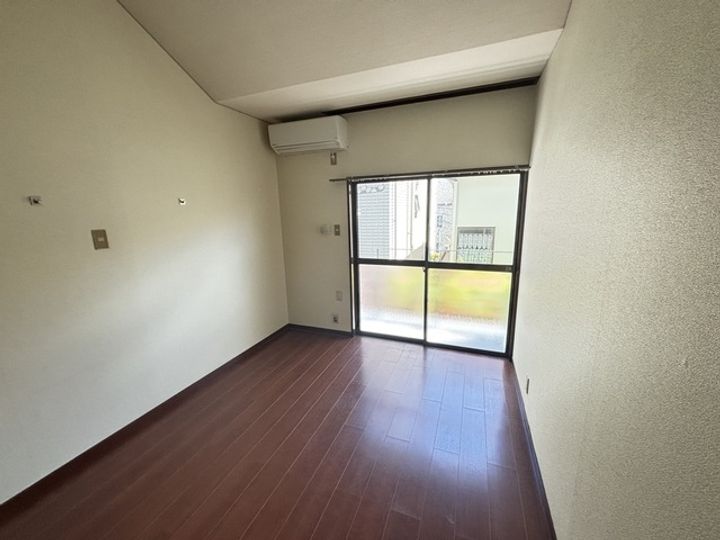 ハビタASOの居間