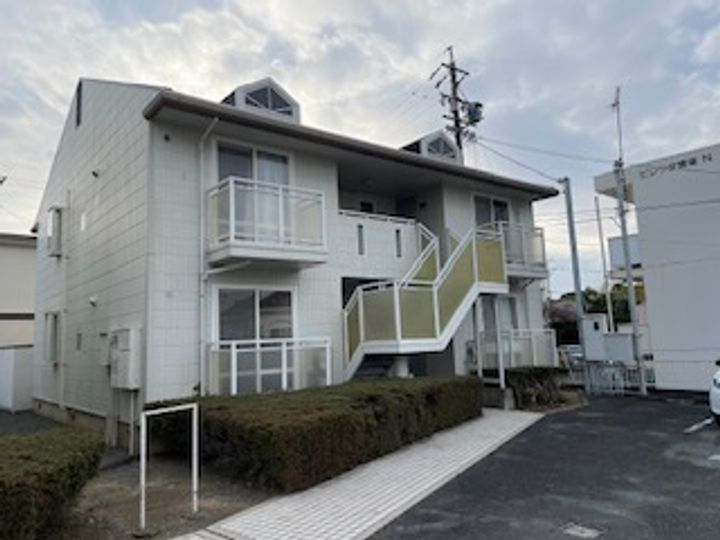 グランディール蜆塚A棟の外観