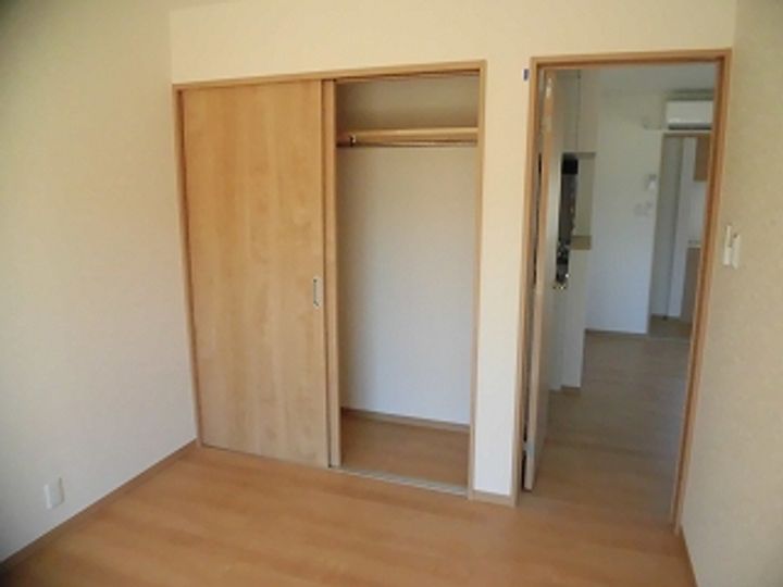 シャトール長塚IIの内装