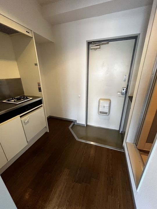 グラシィオ中久世の玄関