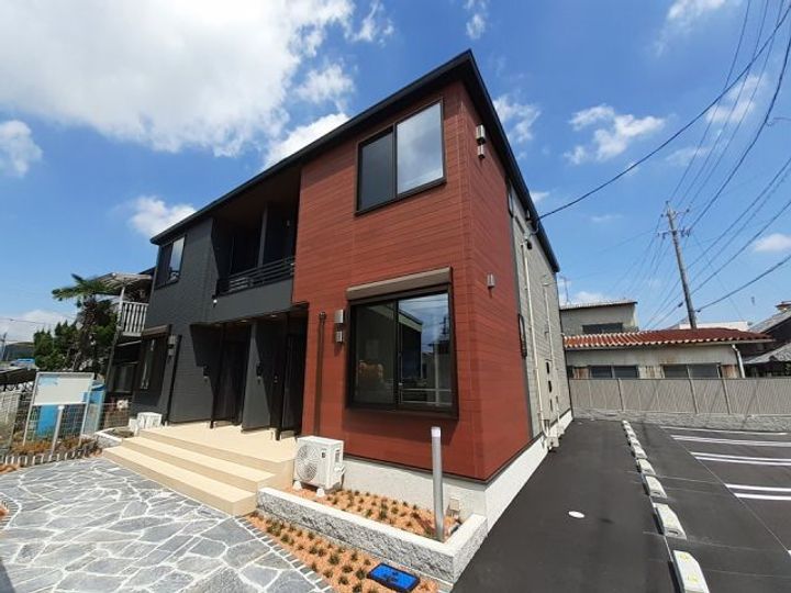 ヤパンサラゲヨの外観