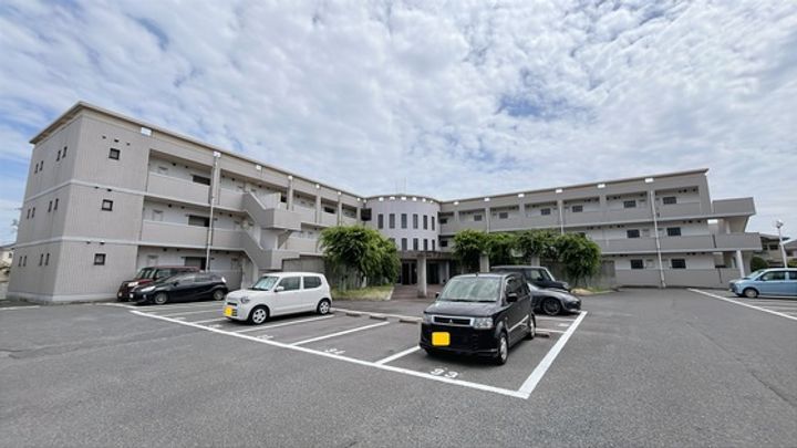 プレステージ高島の外観