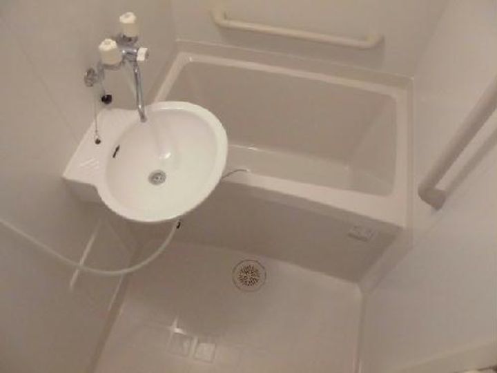 レオネクスト大和IIの風呂