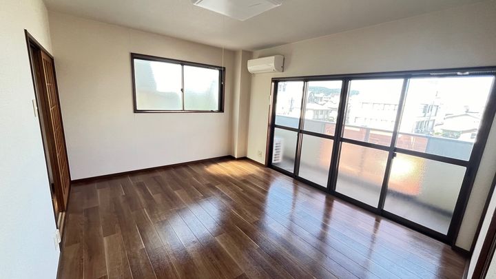 織田ビルの内装