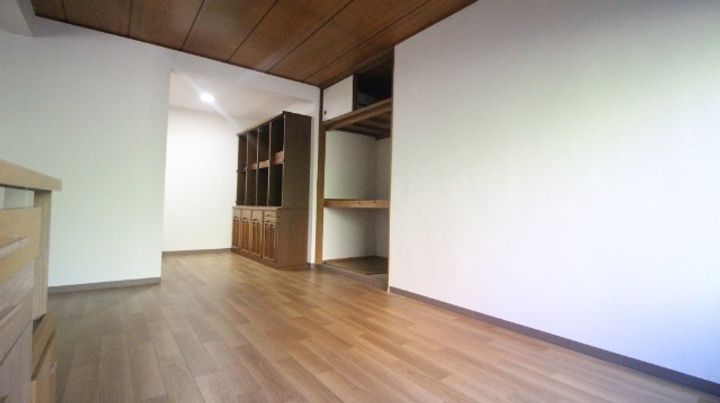 アベニュー中宮の内装