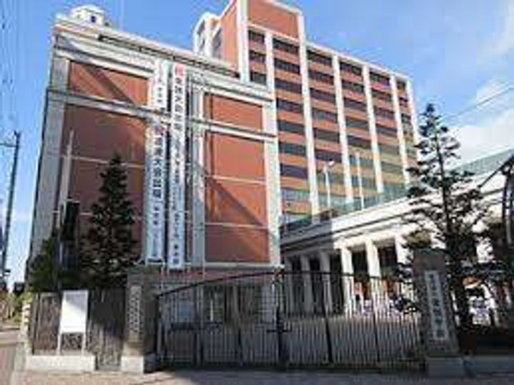 アベニュー中宮の周辺