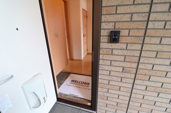 福岡県北九州市八幡西区本城学研台2(アパート)の賃貸物件の玄関