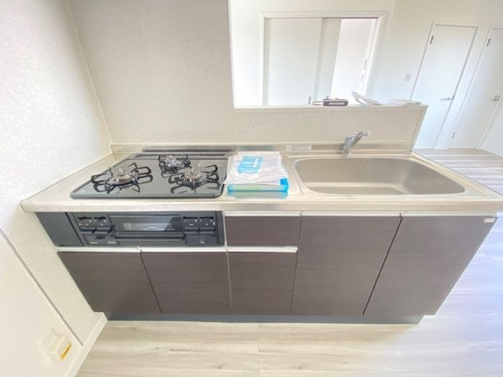岡山県浅口市鴨方町六条院中の賃貸アパートのキッチン
