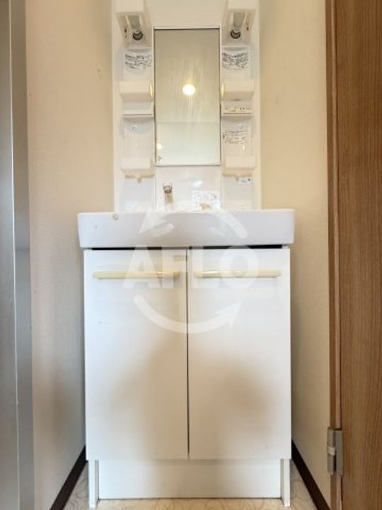 平和相互ビル北堀江の内装