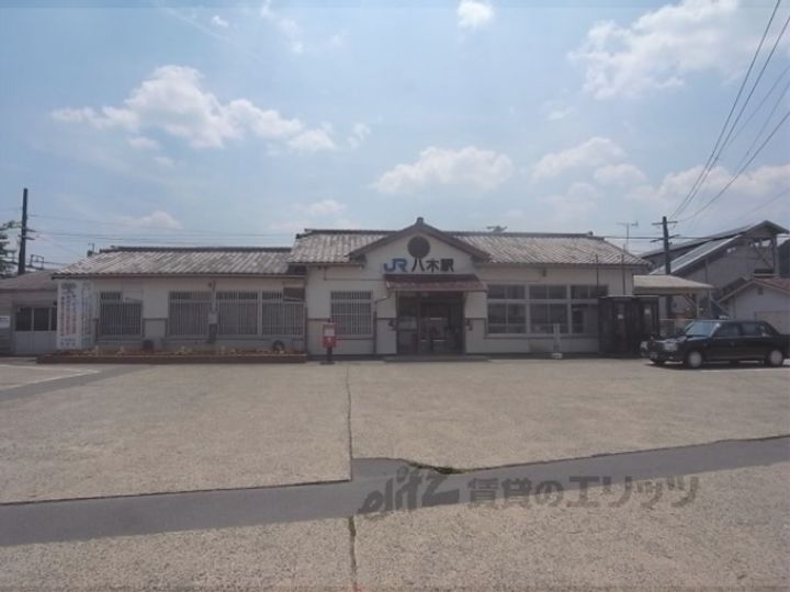 プラネットの周辺