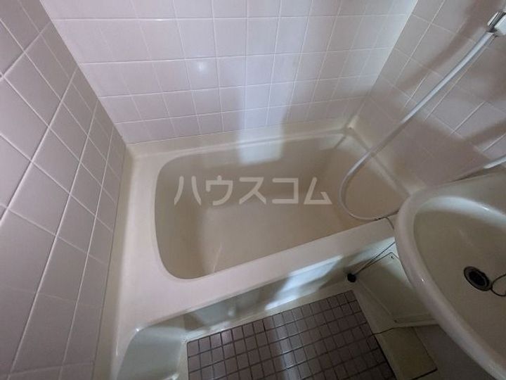 COSMO FLATSの風呂