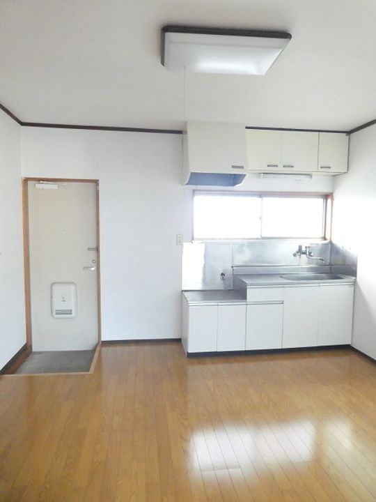 フラワーハイツの居間