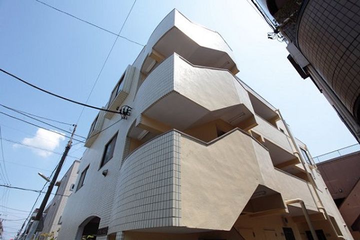 サンモリッツ山口の外観