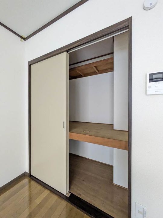 メゾンローゼBの内装