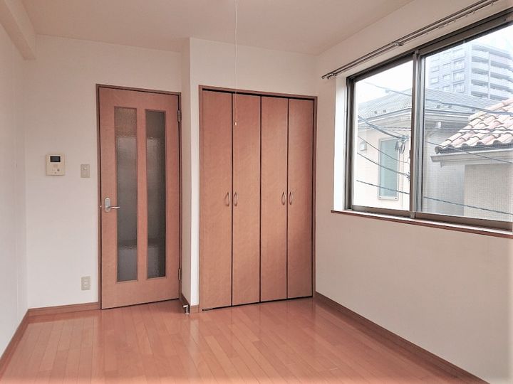 アビターレ中野の居間