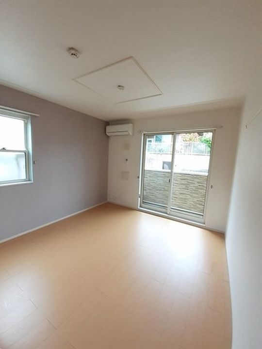 サンメゾン郡Aの居間