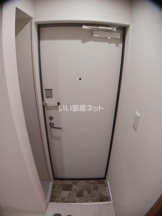 岡山県岡山市東区瀬戸町沖(アパート)の賃貸物件の玄関