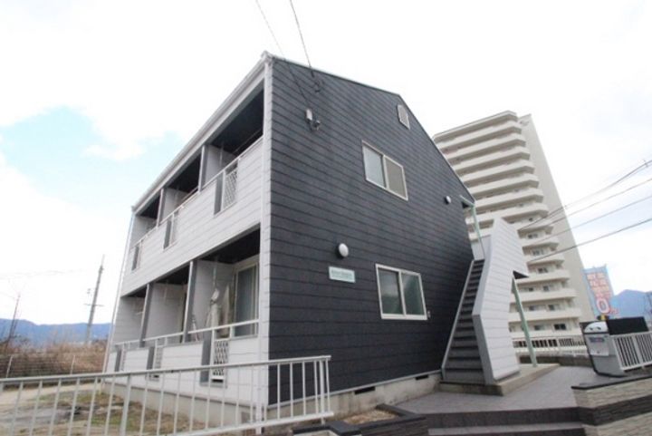 リバーハイツの外観