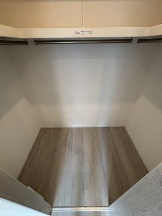 LAZO内久宝寺の内装