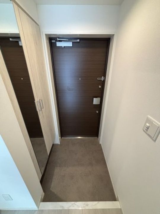 LAZO内久宝寺の玄関