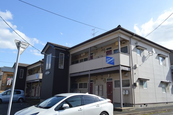 グランシャリオBの外観