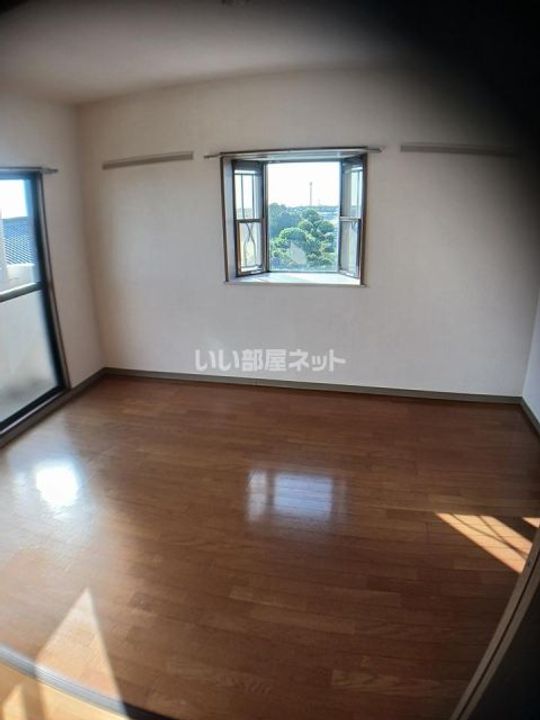 ドヌール浅羽の居間