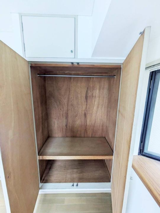 アースカーサの内装