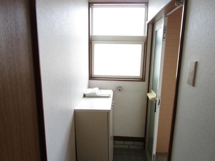 山形県山形市旅篭町1(アパート)の賃貸物件の玄関