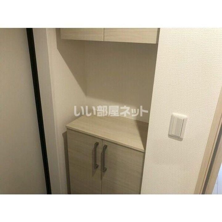大阪府東大阪市瓢箪山町の賃貸アパートの玄関