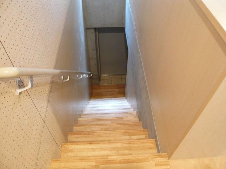 ROKA TERRAZZAの玄関