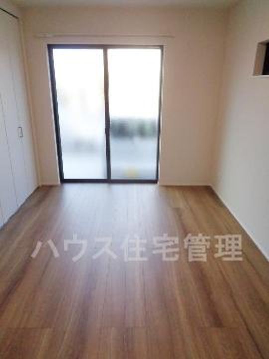大阪府高槻市津之江町3(一戸建)の賃貸物件の居間