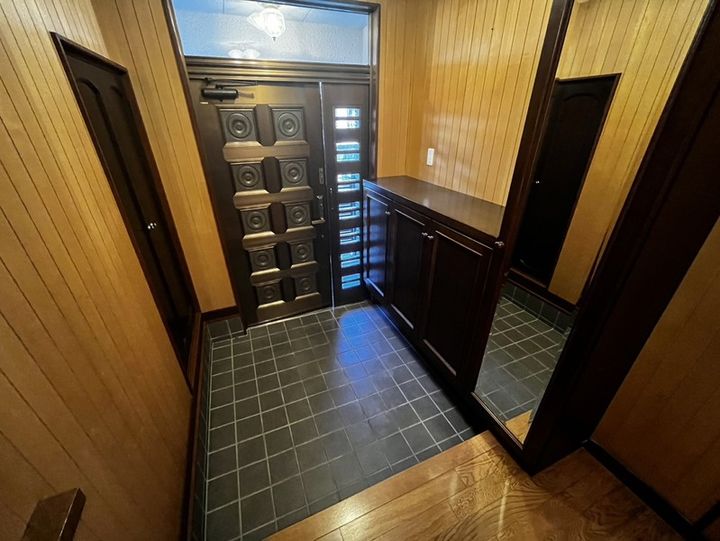 兵庫県姫路市御立西6(一戸建)の賃貸物件の玄関