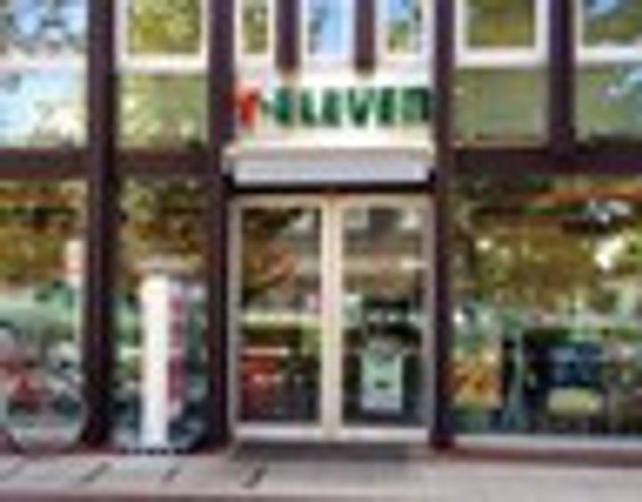 MID TOWER GLANDの周辺