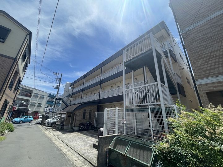 モルト・フェリーチェの外観