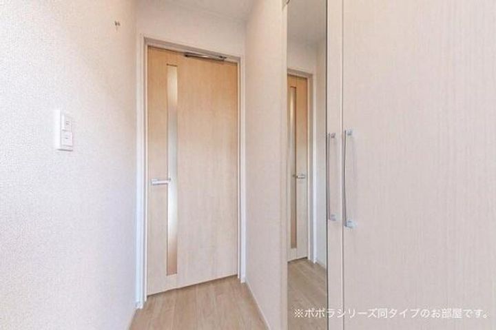 ディリジェントファイブCの玄関