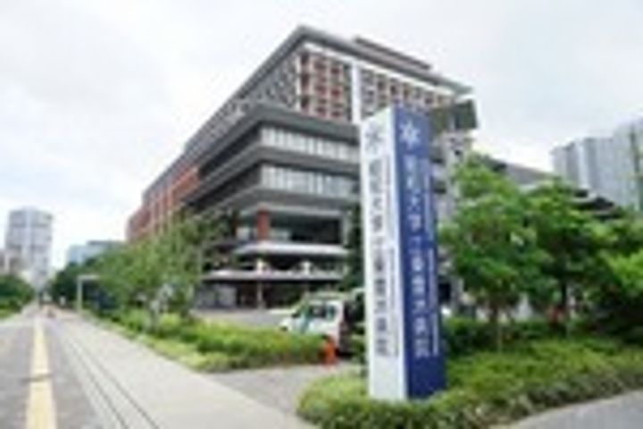 スカイズ タワー&ガーデンの周辺