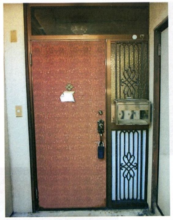 新潟県佐渡市上横山245-3 ISLAND CITYの玄関