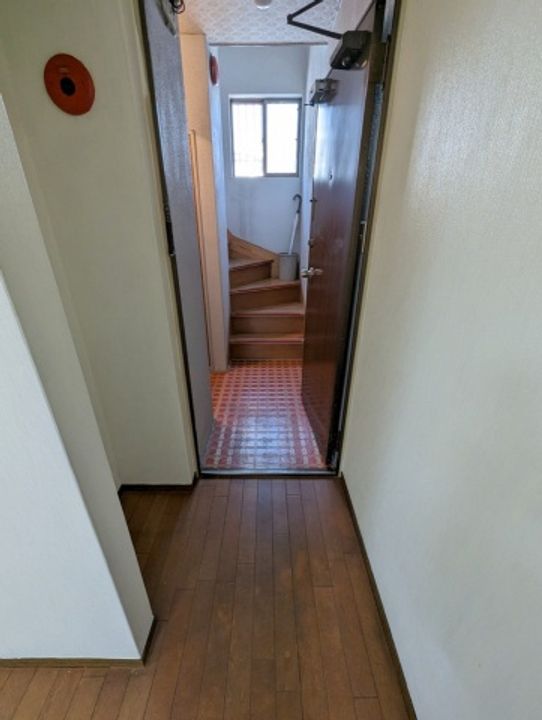 大阪府大阪市平野区平野本町1(アパート)の賃貸物件の玄関