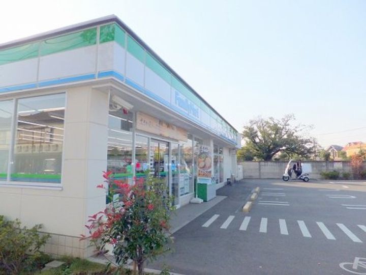 サンパレスB棟の周辺