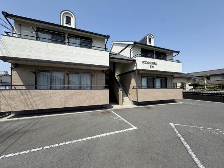 グランヴィア加須山Bの外観