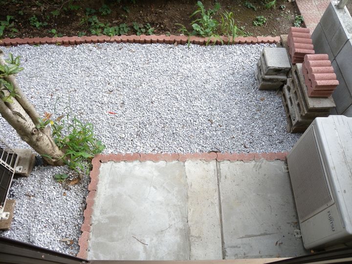 エクランの内装