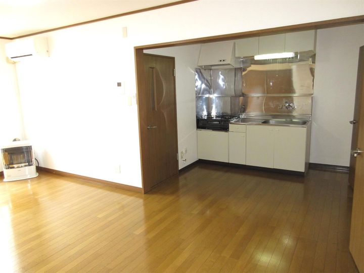 コーポ高栄の居間