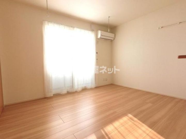 栃木県下都賀郡野木町大字潤島(アパート)の賃貸物件の居間