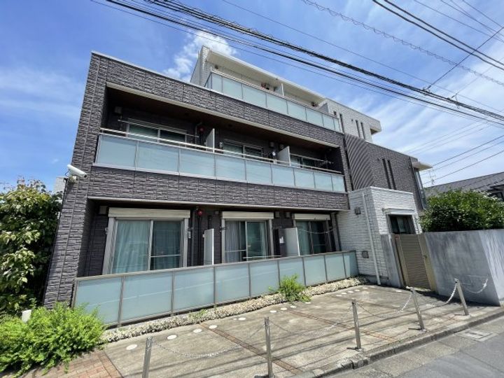 イーグルハウスの外観