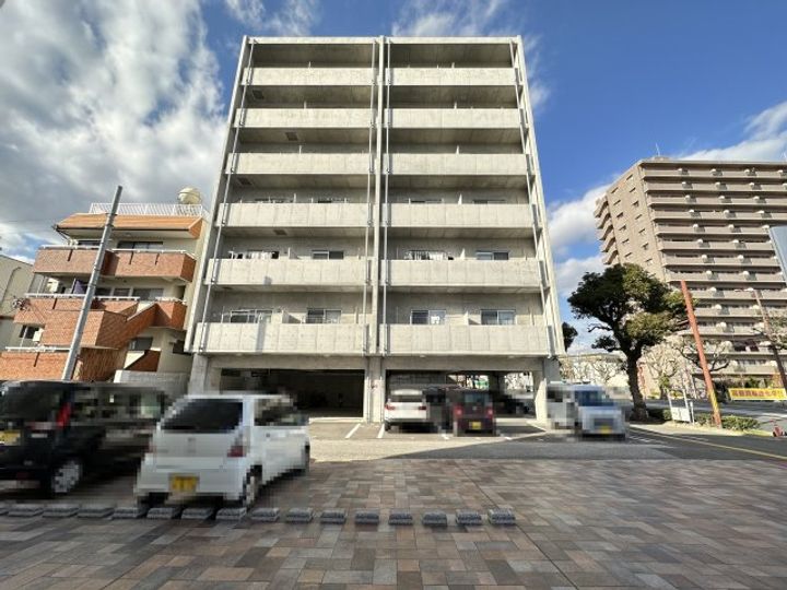 高知県高知市桟橋通1(マンション)の賃貸物件の外観