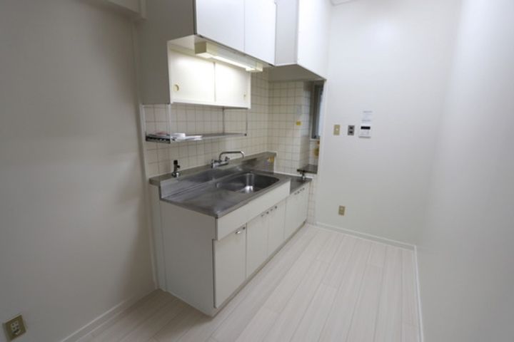 ビレッジハウス光南タワー1号棟のキッチン