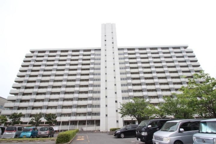 ビレッジハウス光南タワー1号棟の外観