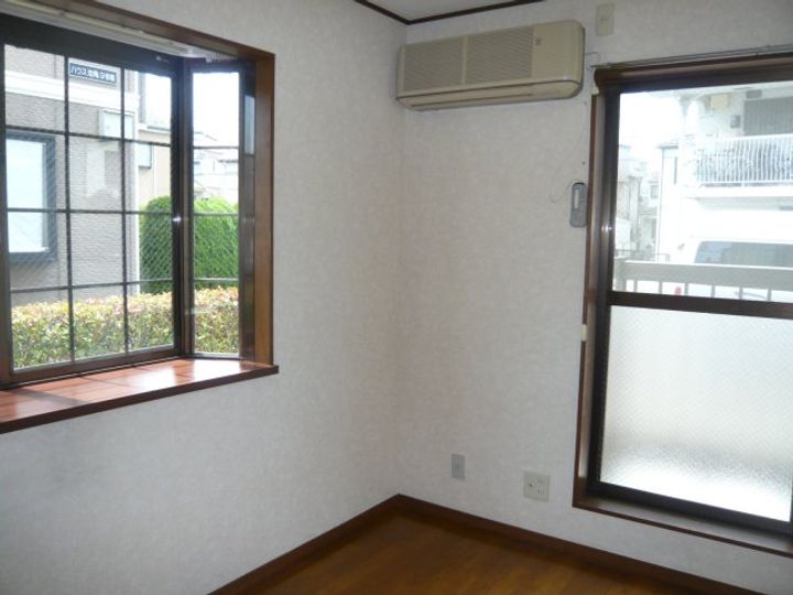 リヴェール仙川の居間