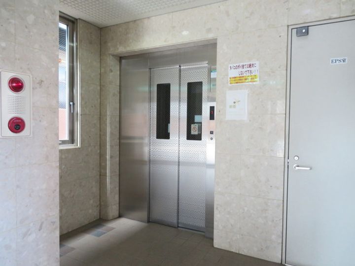 フォンティーヌ弐番館の地図